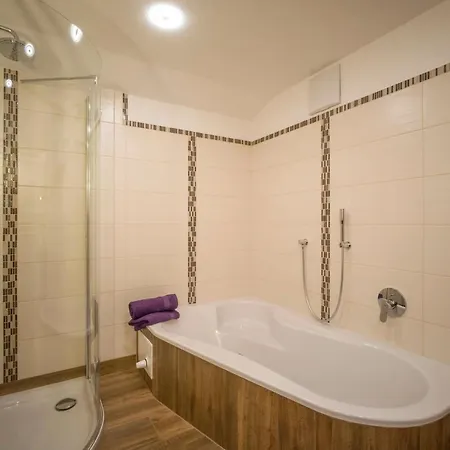 مزرعة للإقامة Ortner