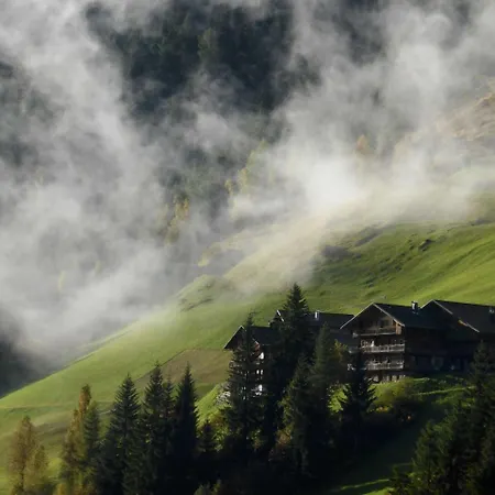 Obergraferhof Фермерский дом *
